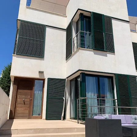 Bahia 19 By Som Menorca Fornells (Menorca)